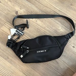 Black Steve Madden Fanny crossbody bag